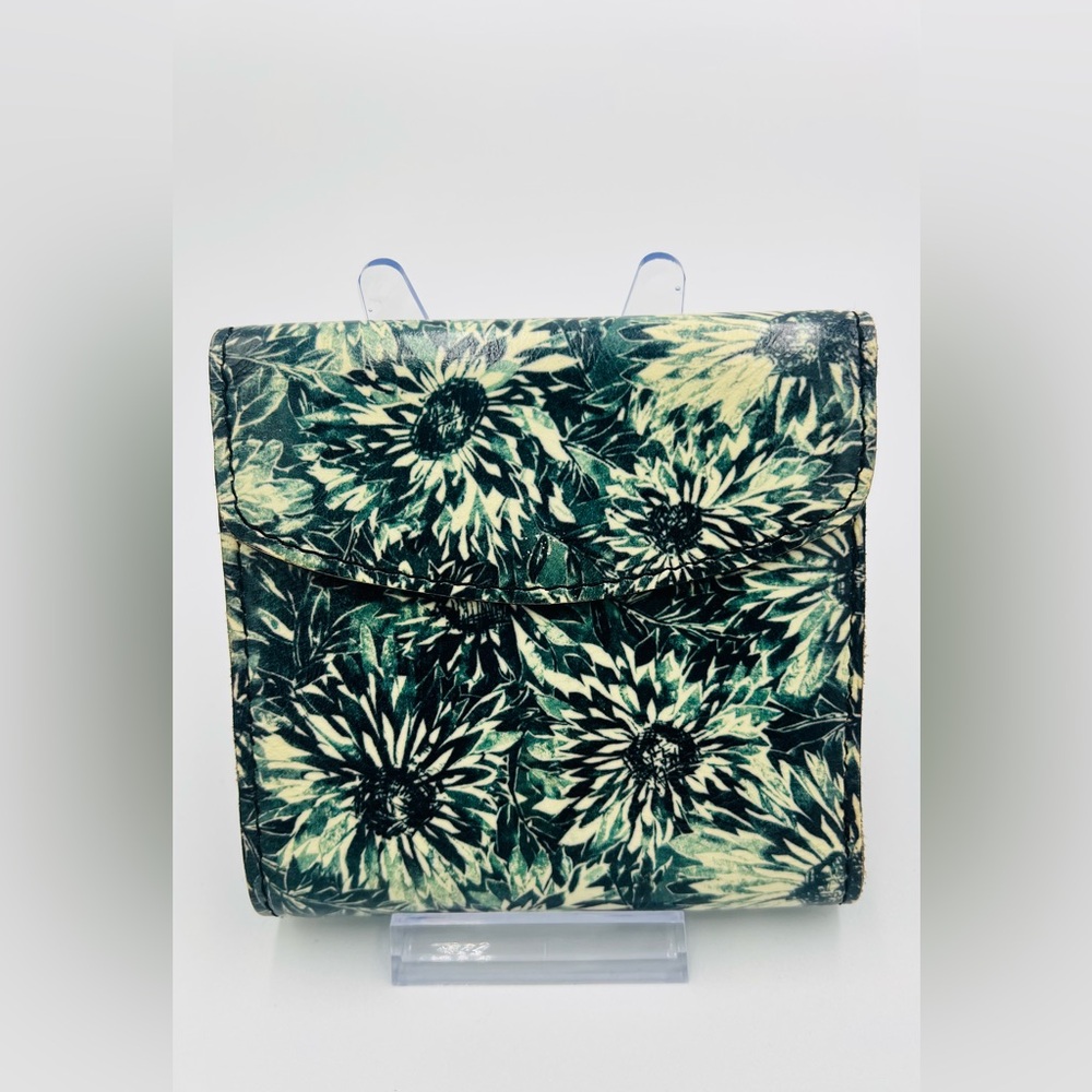 Patricia Nash Compact Wallet